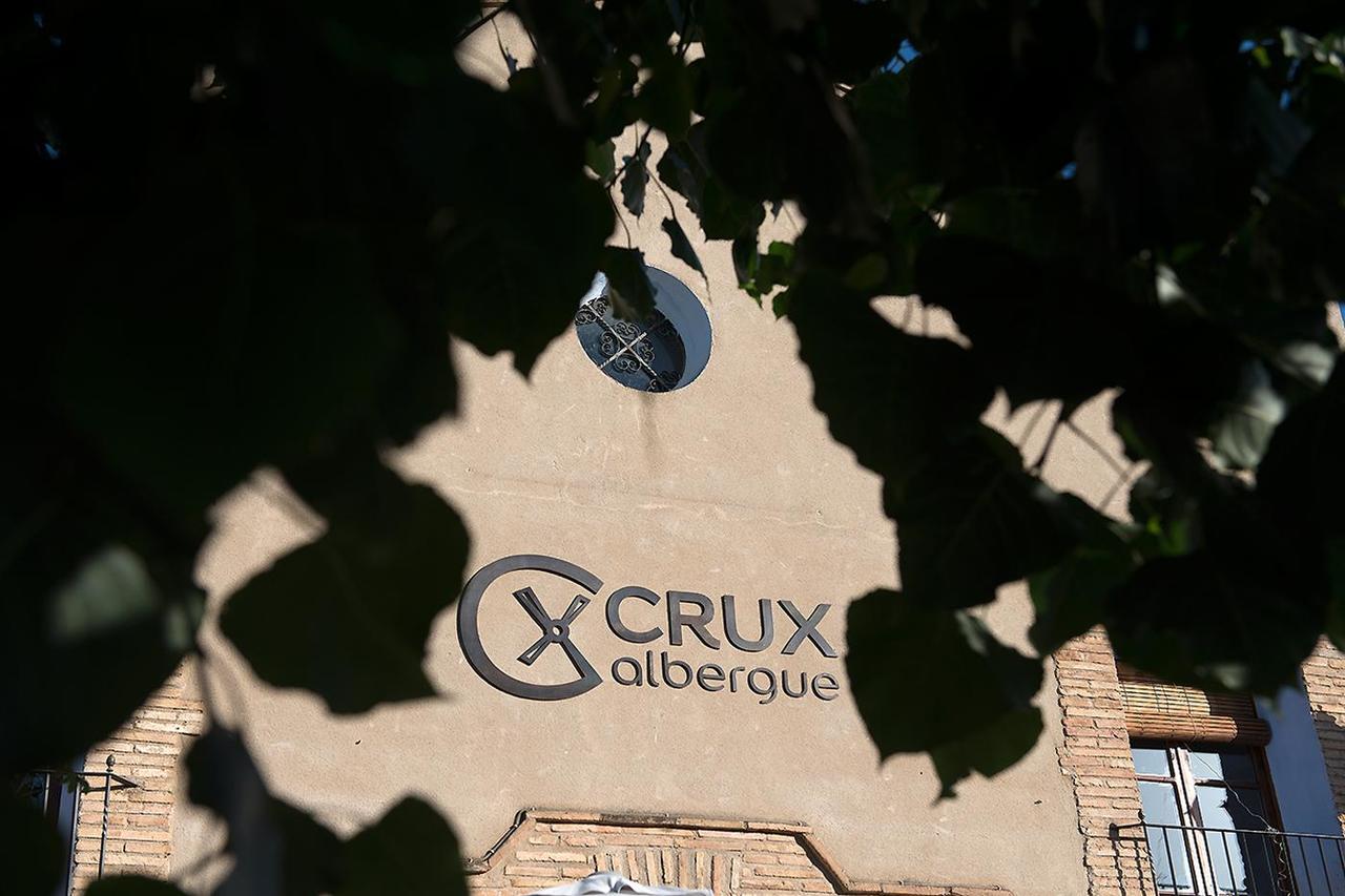 Crux Albergue Adahuesca Luaran gambar